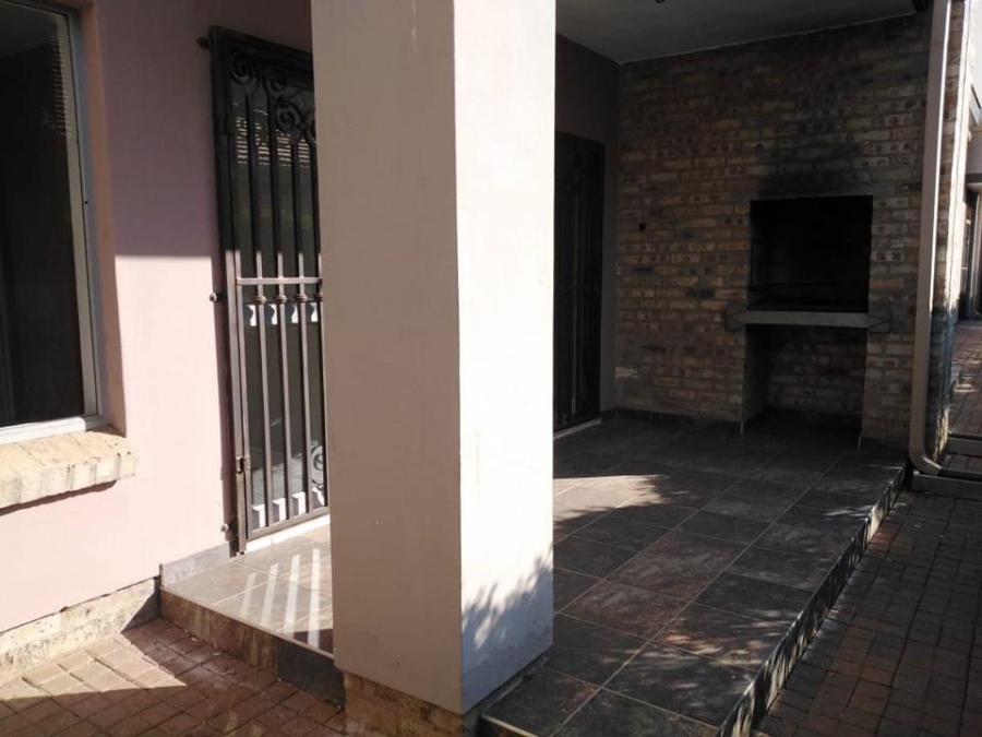 1 Bedroom Property for Sale in Die Bult Western Cape